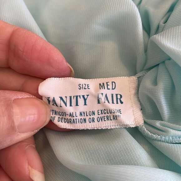 Vtg 60s/70s Vanity Fair light blue nylon long nightgown & robe set with lace - Picture 11 of 13